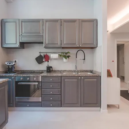 Pino House L Bb 的里雅斯特